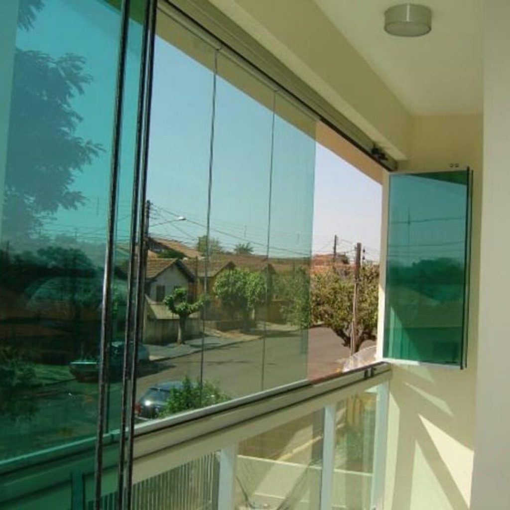 fechamento-de-sacada-com-vidro-1